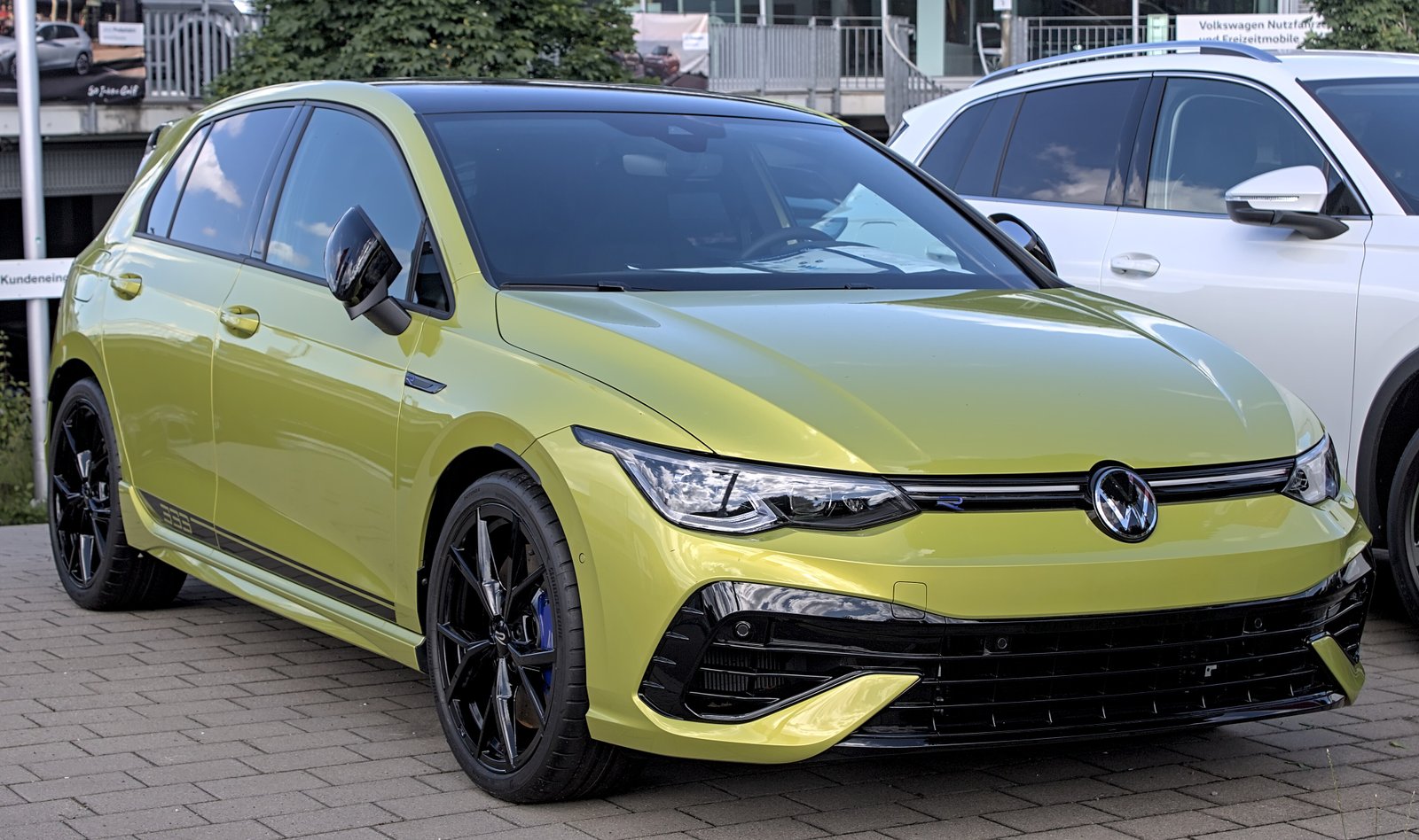 Volkswagen · Golf R