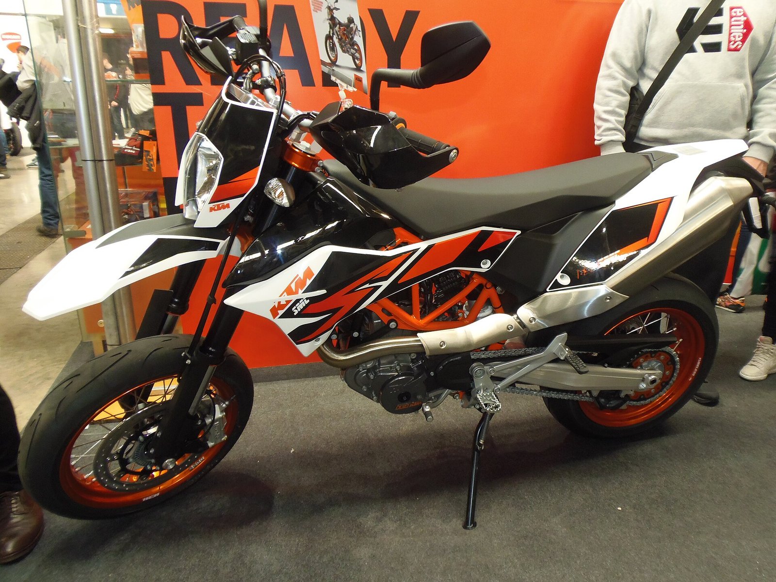KTM · 690 SMC R